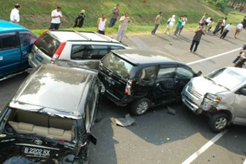 Kasus Kecelakaan Mobil Berantai Upaya Apa Yang Harus Di lakukan Pengacara